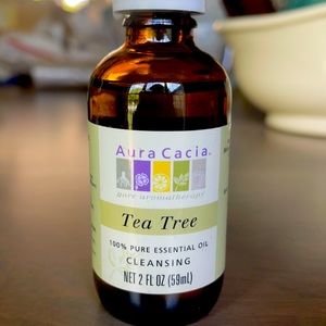 NEW!  2oz Aura Cacia Tea Tree Oil